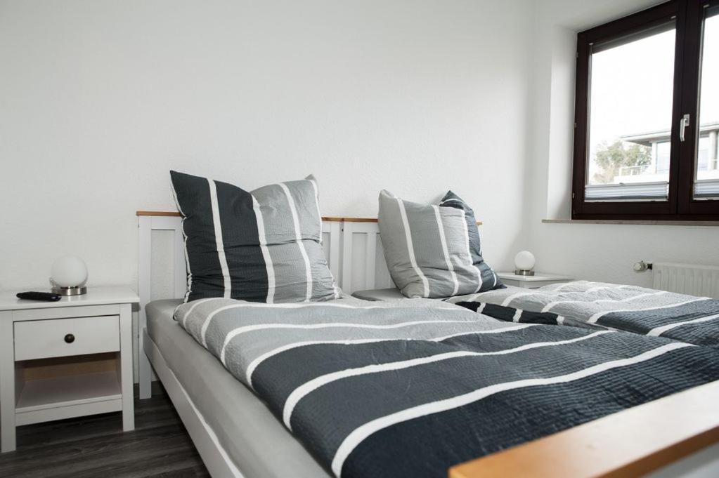 Exklusive Ferienwohnung Mit Balkon, 2 Schlafzimmer Im Haus Sertuerner アインベック エクステリア 写真