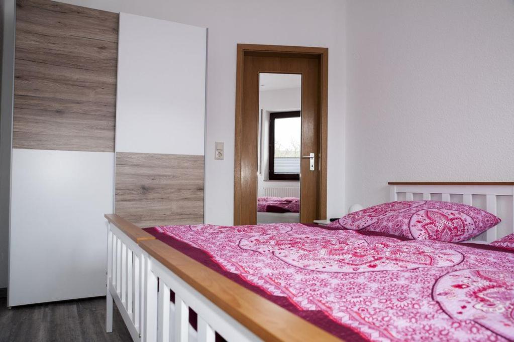 Exklusive Ferienwohnung Mit Balkon, 2 Schlafzimmer Im Haus Sertuerner アインベック エクステリア 写真